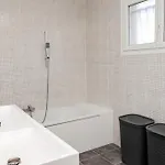 L'escapade Jaune - Jacuzzi, Wi-fi, équipée Сasa de vacaciones *