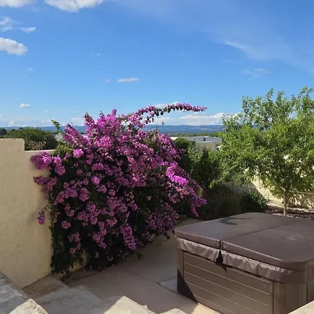 L'escapade Jaune - Jacuzzi, Wi-fi, Equipee Prázdninový dům *