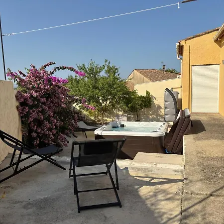 L'escapade Jaune - Jacuzzi, Wi-fi, Equipee Prázdninový dům