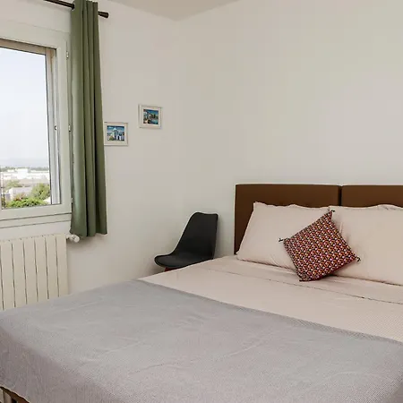 L'escapade Jaune - Jacuzzi, Wi-fi, Equipee Nyaraló