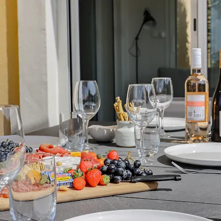 Prázdninový dům L'escapade Jaune - Jacuzzi, Wi-fi, Equipee *