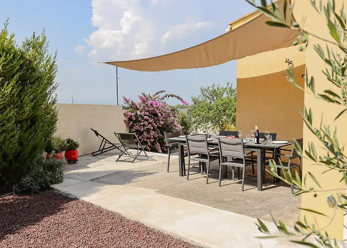 L'escapade Jaune - Jacuzzi, Wi-fi, Equipee Prázdninový dům Carcassonne