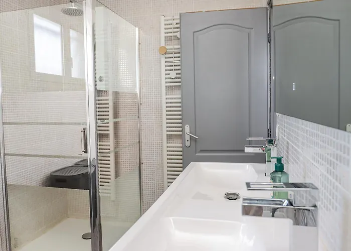 Prázdninový dům L'escapade Jaune - Jacuzzi, Wi-fi, Equipee *