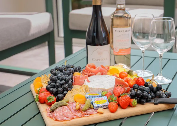 Prázdninový dům L'escapade Jaune - Jacuzzi, Wi-fi, Equipee