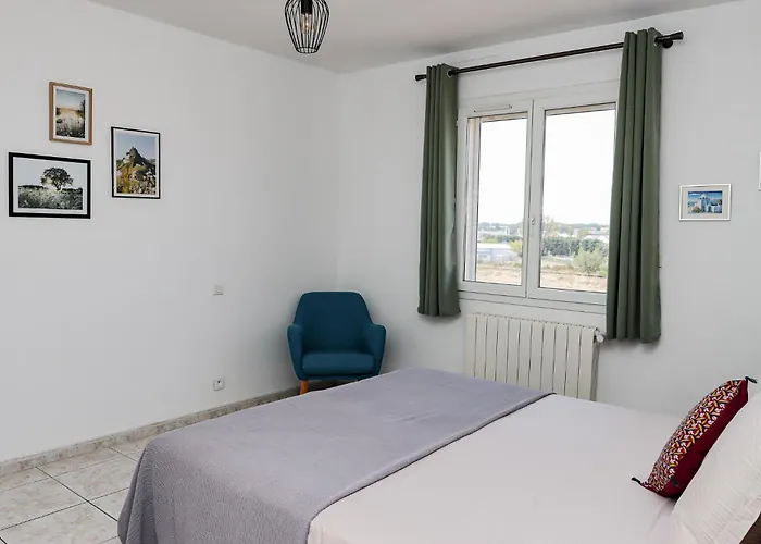 Holiday home L'escapade Jaune - Jacuzzi, Wi-fi, Equipee *