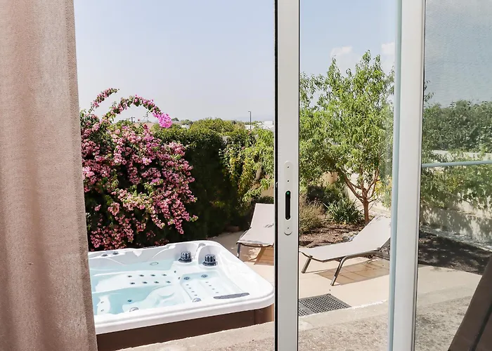 Prázdninový dům L'escapade Jaune - Jacuzzi, Wi-fi, Equipee Carcassonne