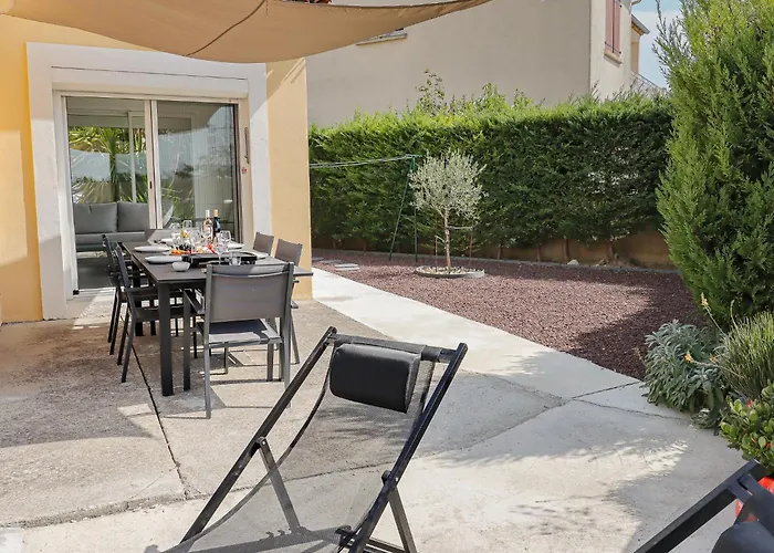 Holiday home L'escapade Jaune - Jacuzzi, Wi-fi, Equipee *